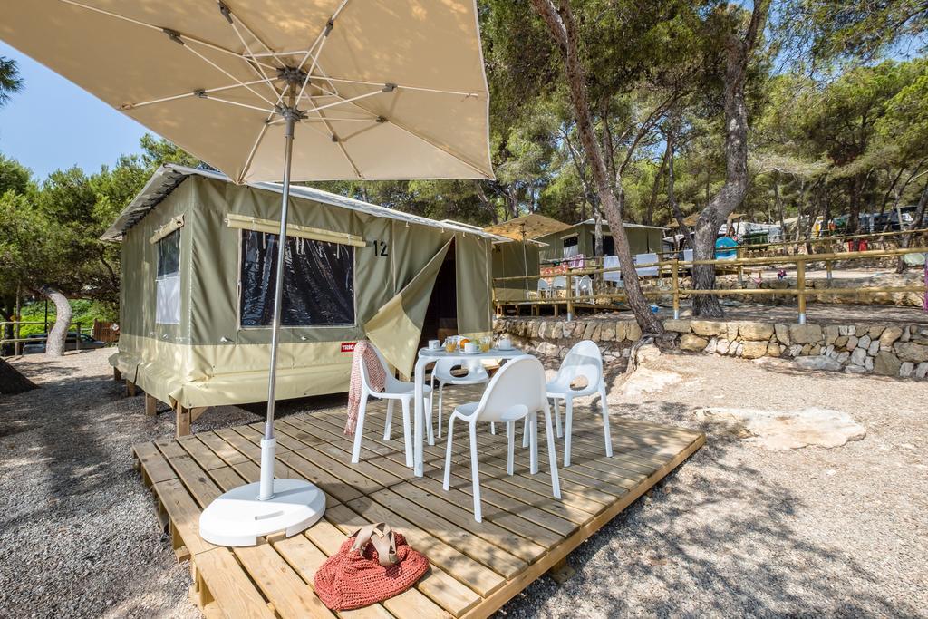 Camping Estival Torre De La Mora Tamarit Exterior photo